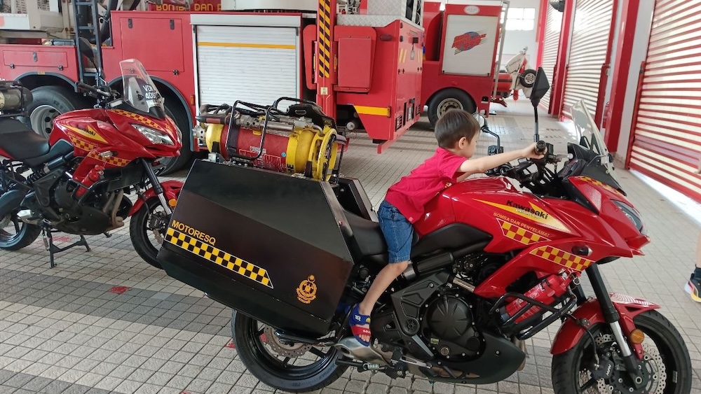 fire-rescue-motorbike-hang-tuah-fire-station-kl